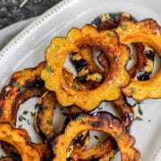 close up shot of roasted acorn squash