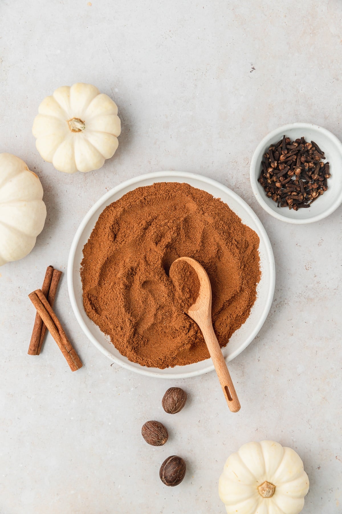 homemade pumpkin pie spice on plate 