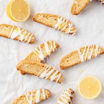 close up of lemon biscotti