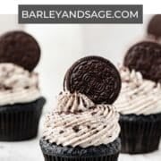 cookies and cream cupcakes pin.