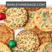 christmas sugar cookies with sprinkles pin.