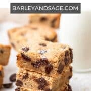 chocolate chip blondies pin.
