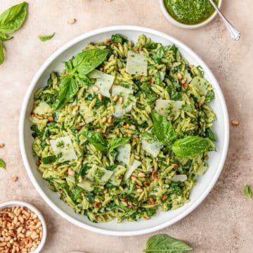 close up of pesto orzo salad.