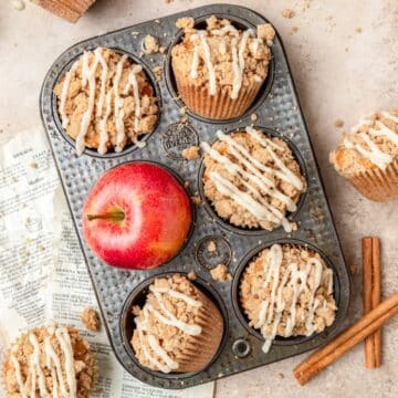 brown butter apple streusel muffins.