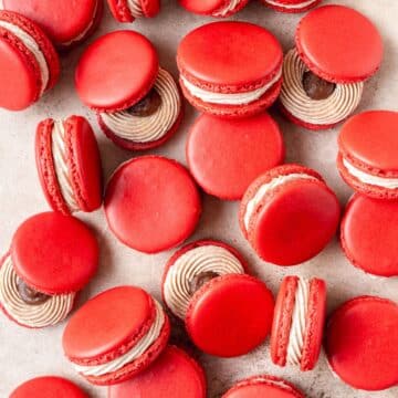 apple butter macarons with cinnamon buttercream.